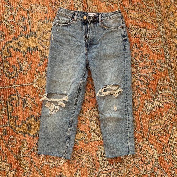 Zara RIPPED MOM FIT JEANS Z1975 - Picture 4 of 5